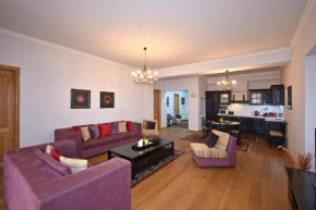 Aram street, 2 bedrooms Beautiful and Spacious apartment DI486
